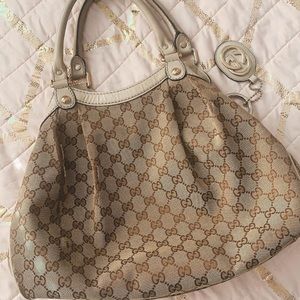 Medium Gucci sukey tote handbag